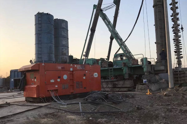 掇刀如何检查发电机组燃油系统的密封性？